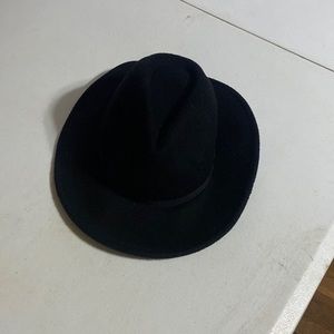 H&M black hat